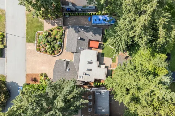 2540 Boswell Avenue, North Vancouver For Sale - image 39