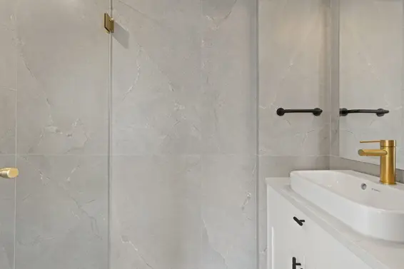 1 326 West 14th Street, North Vancouver For Sale - image 10