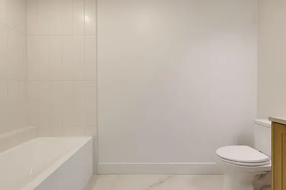 1 326 West 14th Street, North Vancouver For Sale - image 30