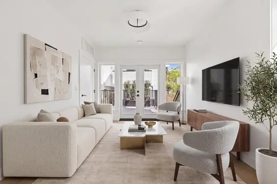 1 326 West 14th Street, North Vancouver For Sale - image 4