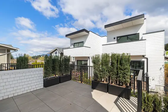 1 326 West 14th Street, North Vancouver For Sale - image 6