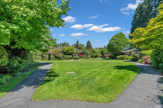 207 235 Keith Road, West Vancouver For Sale - image 12