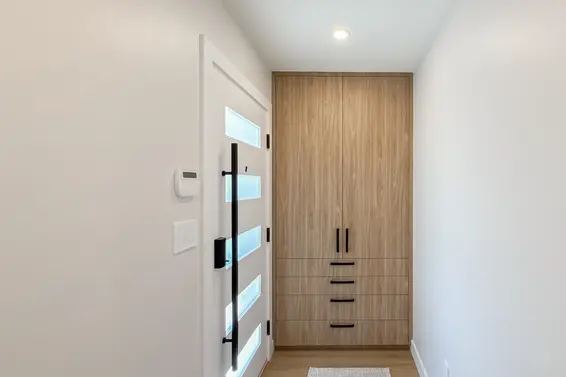 1823 Chesterfield Avenue, North Vancouver For Sale - image 4