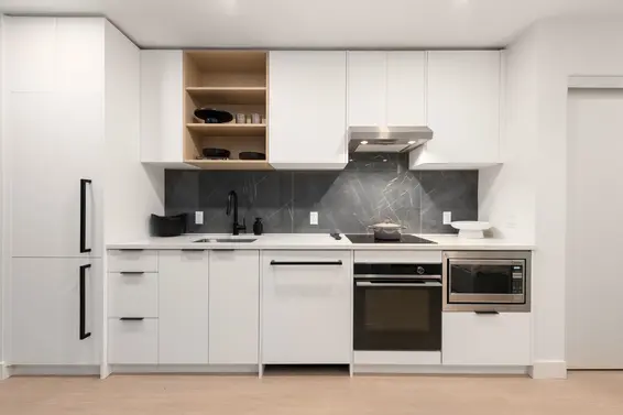 365 422 East 3rd Street, North Vancouver For Sale - image 7