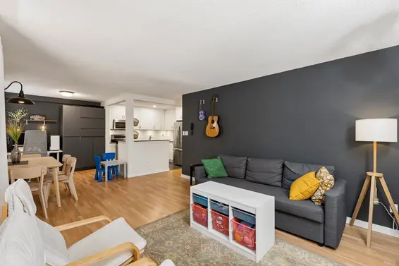 209 310 East 3rd Street, North Vancouver For Sale - image 11