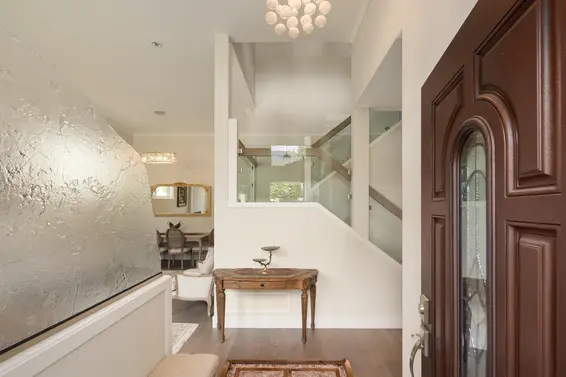 481 West Windsor Road, North Vancouver For Sale - image 5
