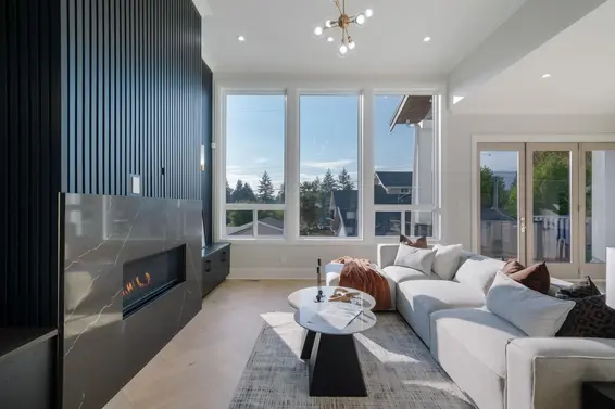 2341 Jones Avenue, North Vancouver For Sale - image 3