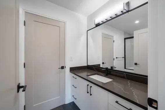 2341 Jones Avenue, North Vancouver For Sale - image 30