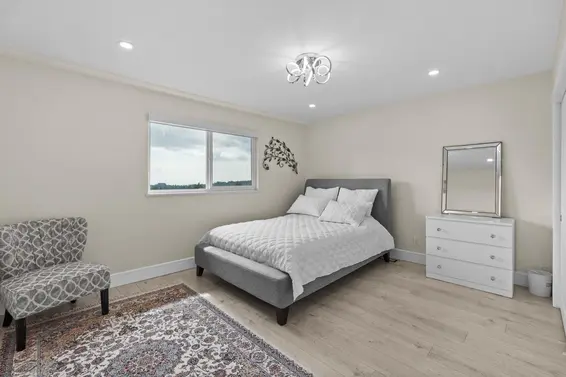 738 Sylvan Avenue, North Vancouver For Sale - image 31