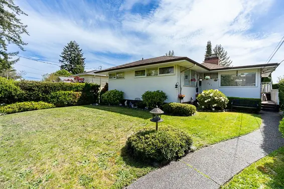 781 East 9th Street, North Vancouver