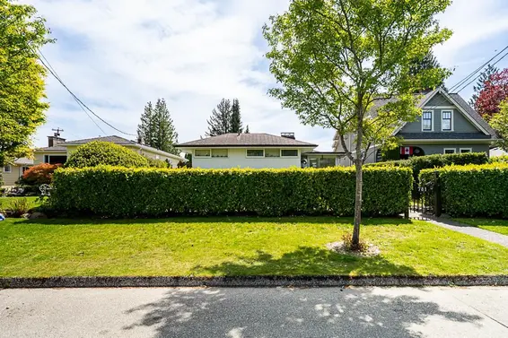 781 East 9th Street, North Vancouver For Sale - image 3