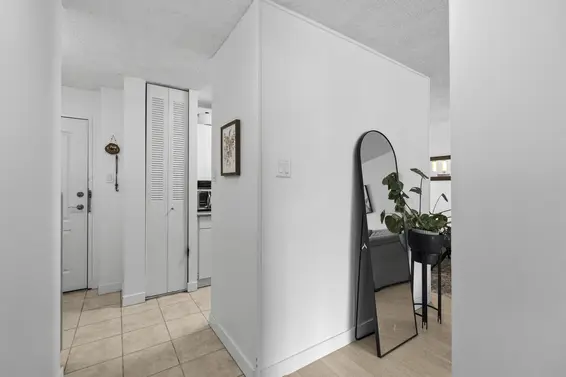 1118 2012 Fullerton Avenue, North Vancouver For Sale - image 21