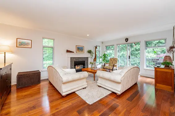 1174 Strathaven Drive, North Vancouver For Sale - image 10