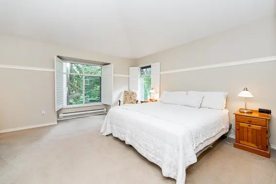 1174 Strathaven Drive, North Vancouver For Sale - image 14