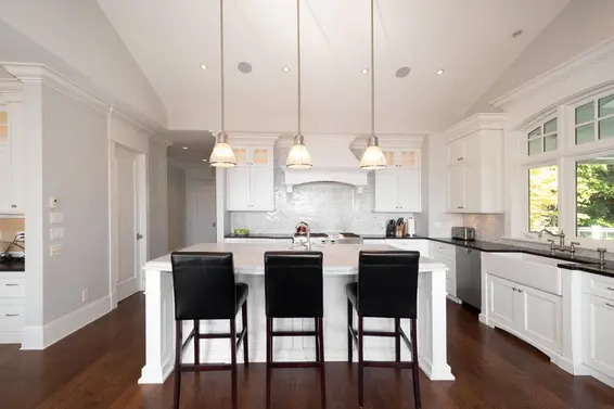 4659 Woodgreen Drive, West Vancouver For Sale - image 10