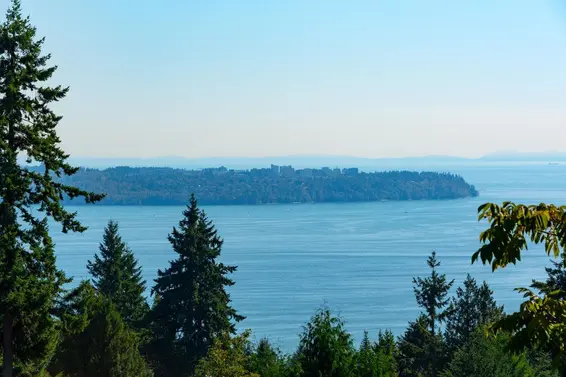 4659 Woodgreen Drive, West Vancouver For Sale - image 3