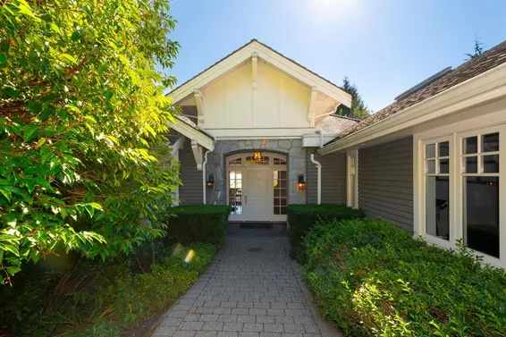 4659 Woodgreen Drive, West Vancouver For Sale - image 4