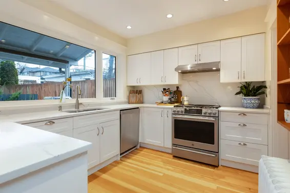 736 East 3rd Street, North Vancouver For Sale - image 10