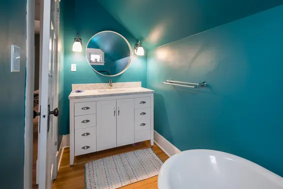 736 East 3rd Street, North Vancouver For Sale - image 32