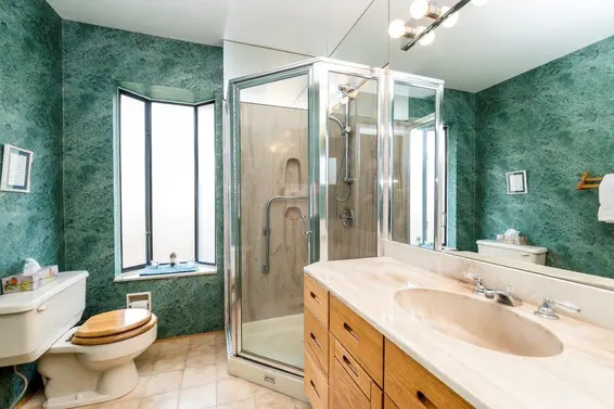 4302 Carolyn Drive, North Vancouver For Sale - image 18