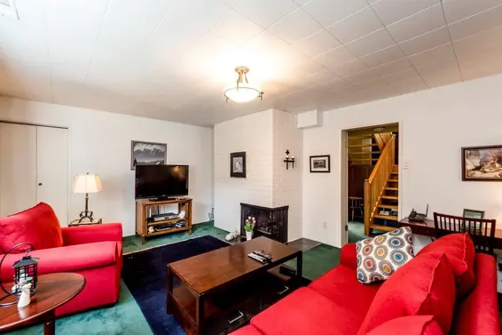 4302 Carolyn Drive, North Vancouver For Sale - image 22