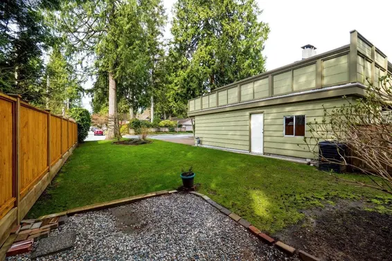 4302 Carolyn Drive, North Vancouver For Sale - image 30