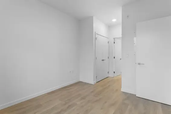 201 725 Marine Drive, North Vancouver For Sale - image 14