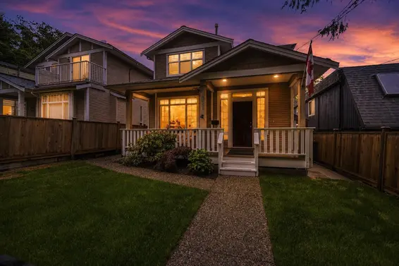 4268 Hoskins Road, North Vancouver For Sale - image 2