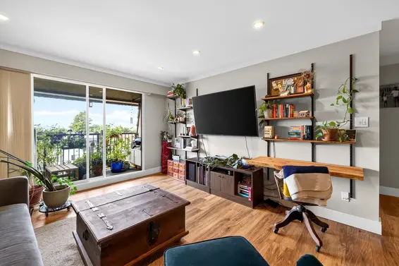 307 252 West 2nd Street, North Vancouver For Sale - image 11