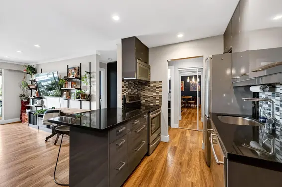 307 252 West 2nd Street, North Vancouver For Sale - image 13