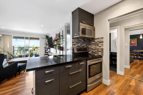 307 252 West 2nd Street, North Vancouver For Sale - image 15