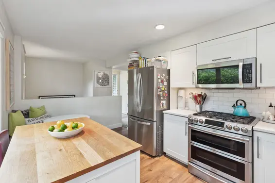1589 Bowser Avenue, North Vancouver For Sale - image 10