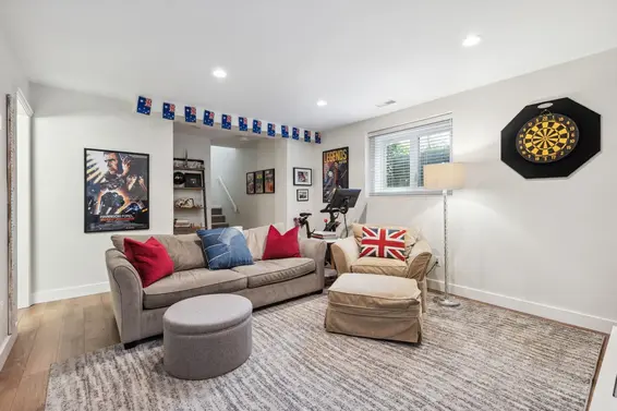 1589 Bowser Avenue, North Vancouver For Sale - image 34