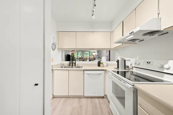 1884 Purcell Way, North Vancouver For Sale - image 11