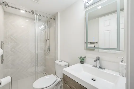 212 West Balmoral Road, North Vancouver For Sale - image 13