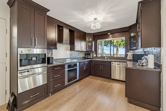 212 West Balmoral Road, North Vancouver For Sale - image 27