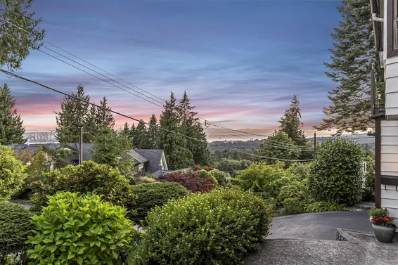 212 West Balmoral Road, North Vancouver For Sale - image 37