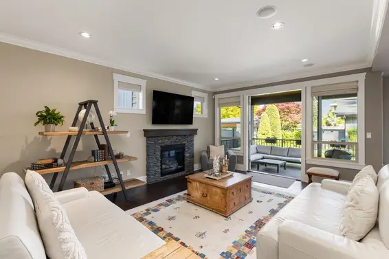358 West 15th Street, North Vancouver For Sale - image 18