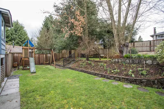 1671 Mountain Highway, North Vancouver For Sale - image 22
