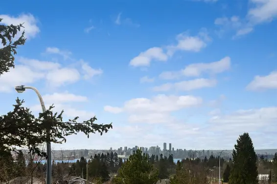 230 West 25Th Street, North Vancouver For Sale - image 3