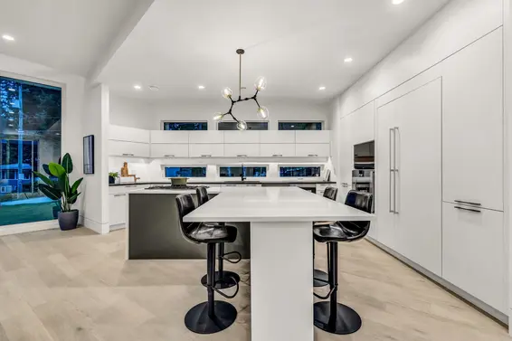 4500 Canterbury Crescent, North Vancouver For Sale - image 6