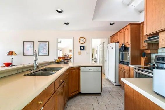 4815 Headland Close, West Vancouver For Sale - image 19