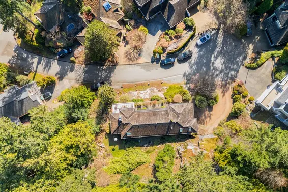 4815 Headland Close, West Vancouver For Sale - image 4