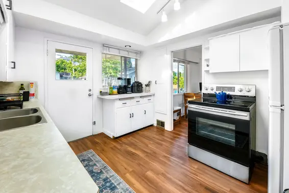 824 East 4th Street, North Vancouver For Sale - image 15