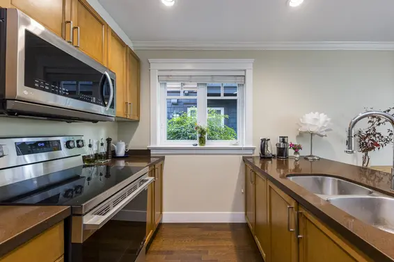 2 263 East 5th Street, North Vancouver For Sale - image 28