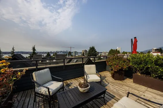 2 263 East 5th Street, North Vancouver For Sale - image 4