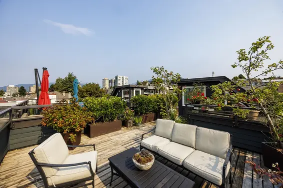 2 263 East 5th Street, North Vancouver For Sale - image 5