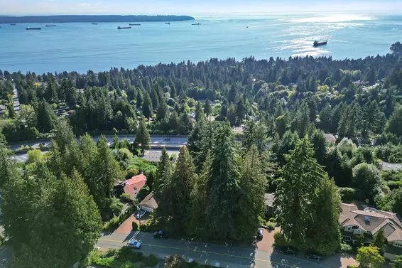 2235 Chairlift Road, West Vancouver For Sale - image 40