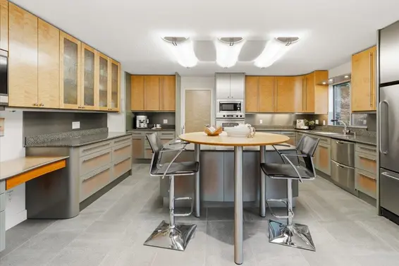 1260 Seymour Boulevard, North Vancouver For Sale - image 10