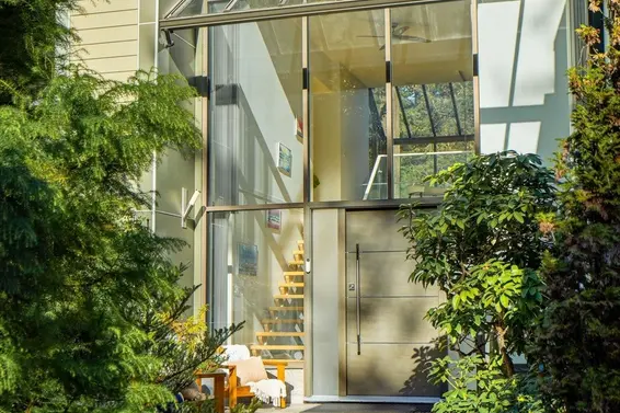 1260 Seymour Boulevard, North Vancouver For Sale - image 2